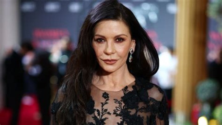 Discover Catherine Zeta-Jones's Relationships: Secrets Unveiled