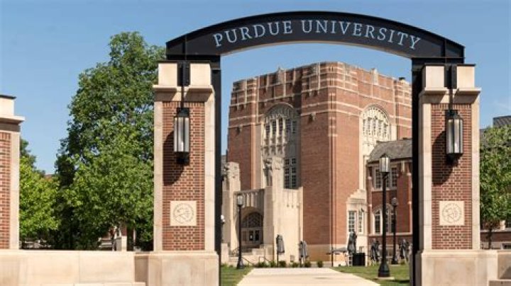 Purdue 's Zach Edey declares for NBA Draft; maintains college