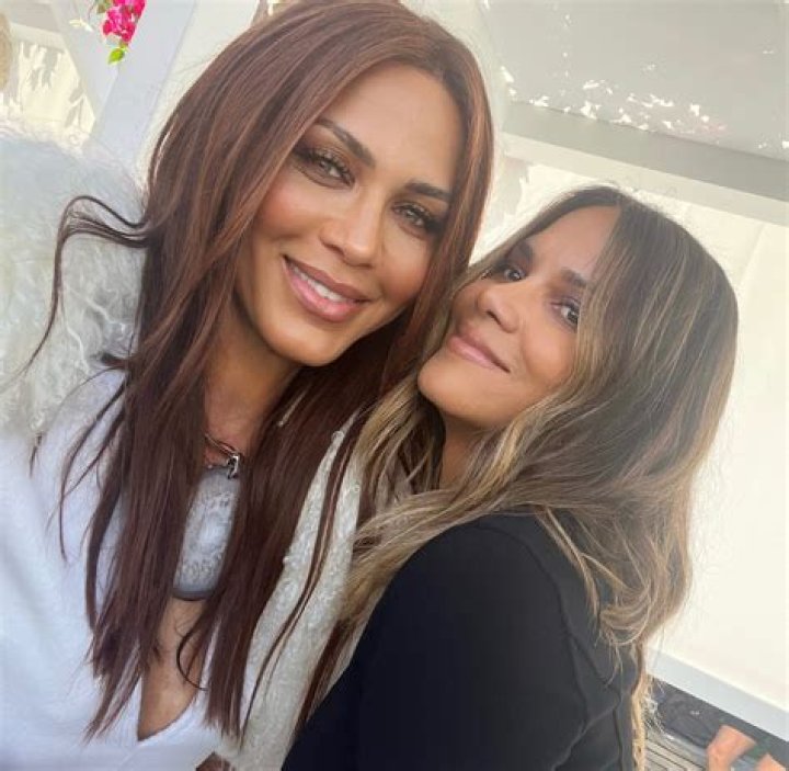 Unveiling Nicole Ari Parker's Plastic Surgery Journey: A Path To Self-Acceptance
