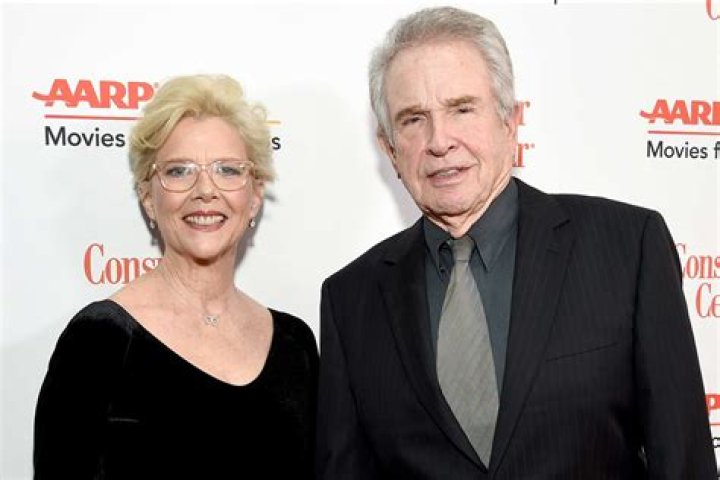 Unveiling The Truths Behind Warren Beatty's Alluring Relationships